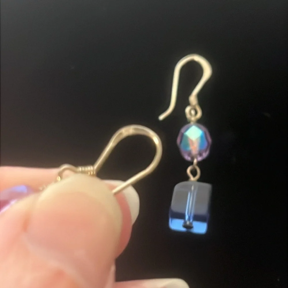 925 Silver Iridescent Purple and Blue Glass Bead Dangle Hook Earrings - Picture 4 of 4